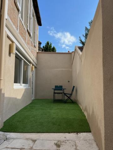 Le Nid Du Cygne Aparthotel Le Blanc Bagian luar foto